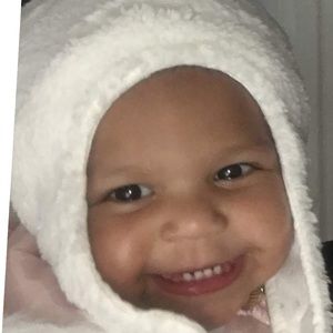 12-24 month toddler hat and mittens.